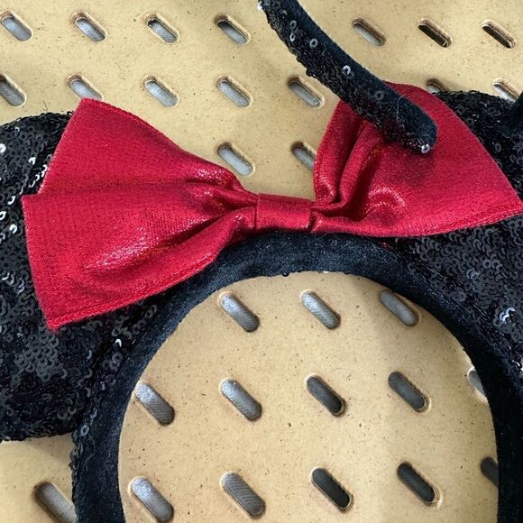 Disney Parks sequin Classic Bow Minnie Mouse sets of 2 Hair HeadBands - Picture 3 of 14